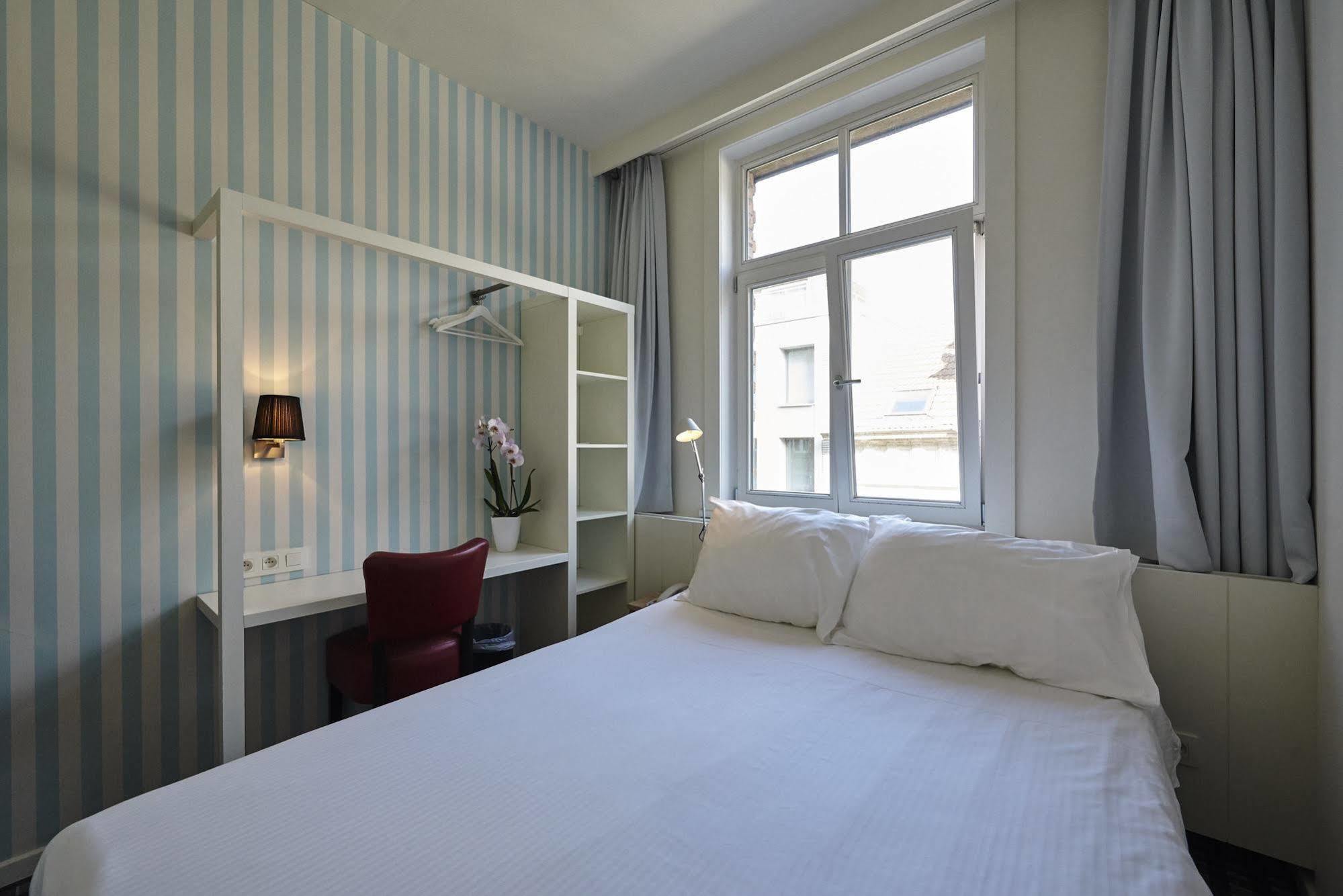 Leopold Hotel Oostende Rum bild